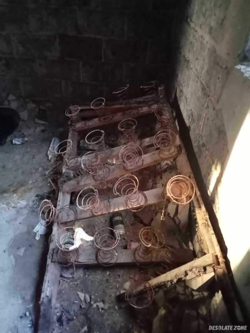 Opuszczony dom z dużą działką