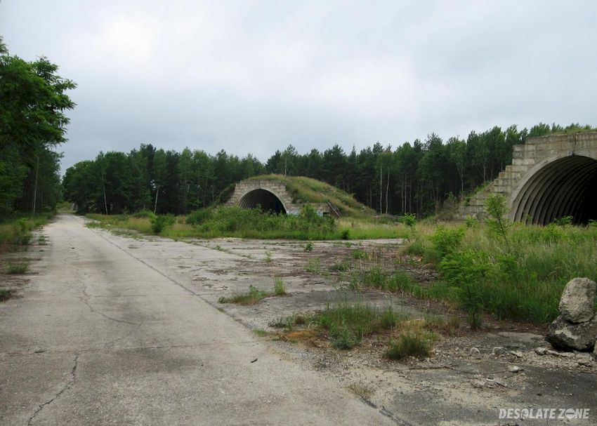 Opuszczone radzieckie lotnisko, tomaszowo