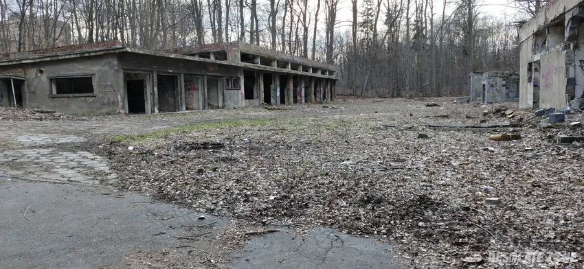 Opuszczony warsztat samochodowy, tarnowskie góry repty Śląskie