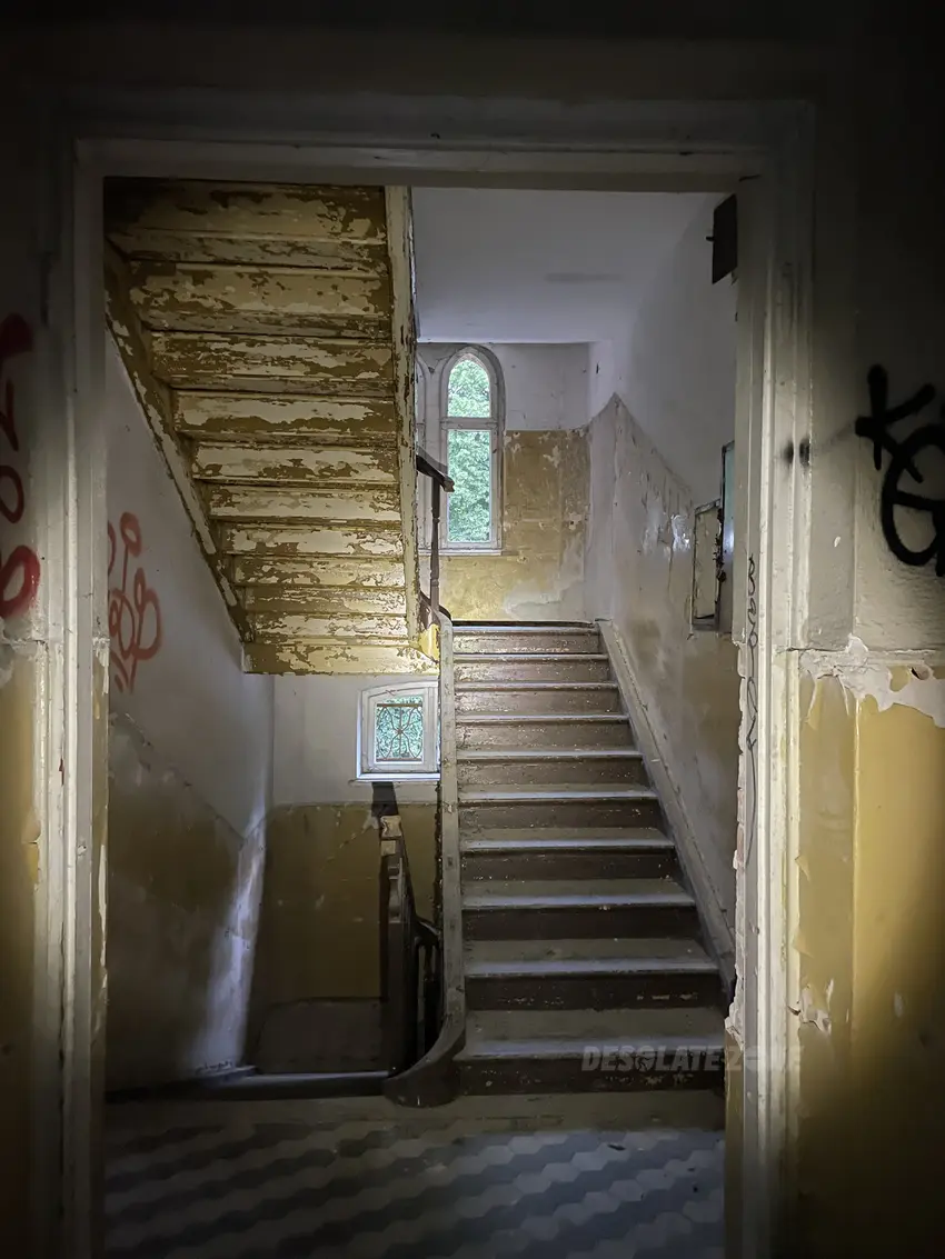 Komisariat policji w konstancinie jeziorna - zdjęcie 1/4