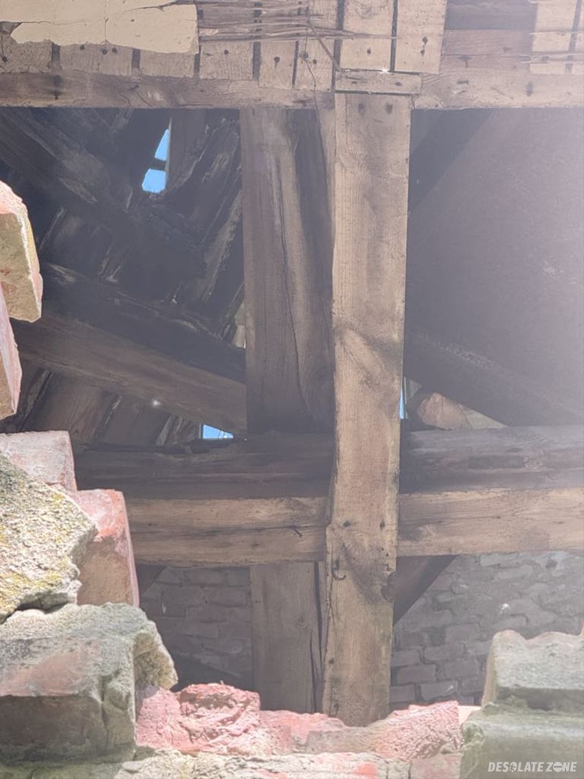 Ruiny dworu, watkowice małe