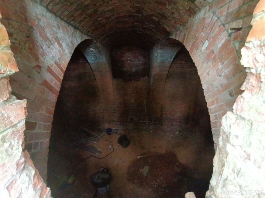 Stary zbiornik na wodę, niemodlin