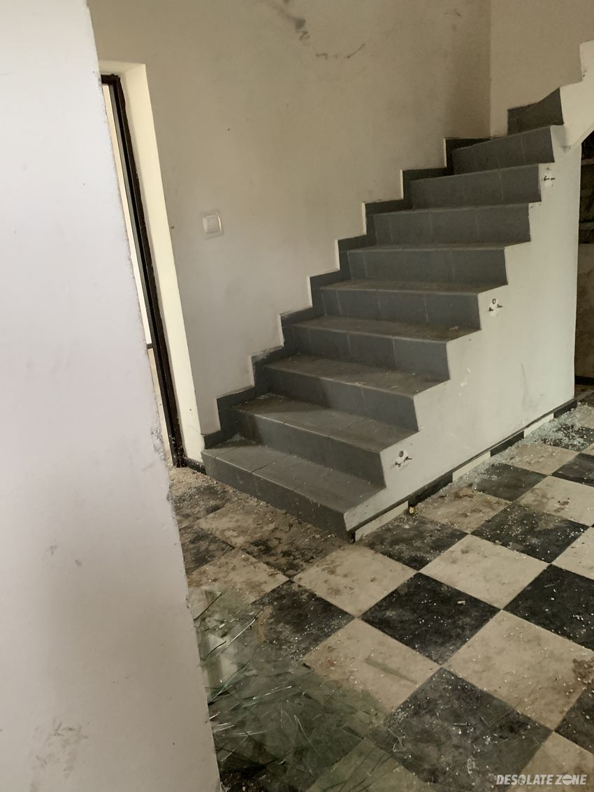 Opuszczony second-hand chylonia