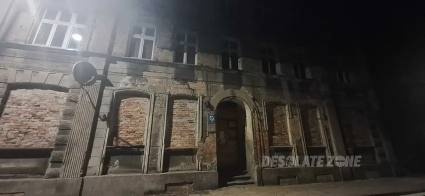Dwie opuszczone kamienice - zdjęcie 1/3