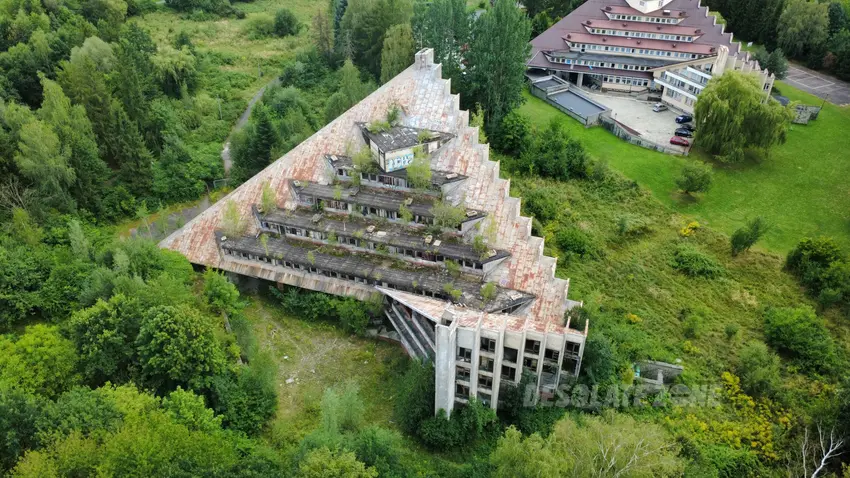 Opuszczony ośrodek wypoczynkowy maciejka, ustroń - photo 1/66