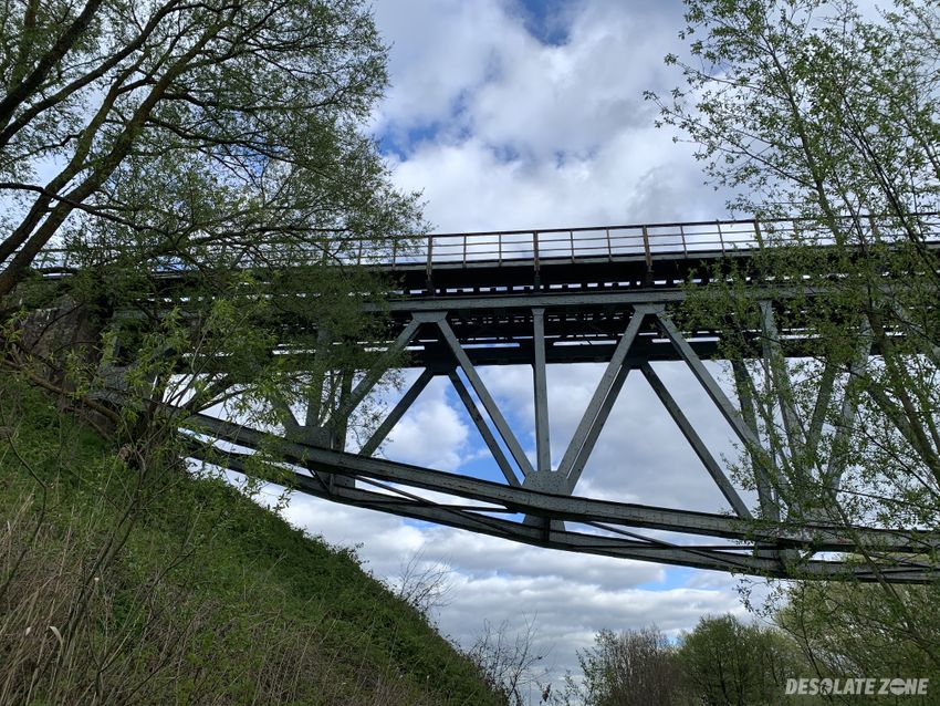 Czarny most, niestępowo