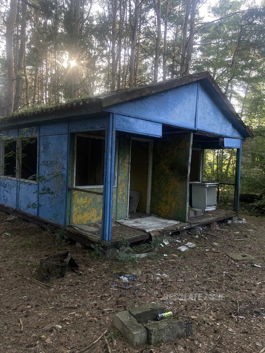 Opuszczony ośrodek wypoczynkowy korona, koronowo - zdjęcie 1/9