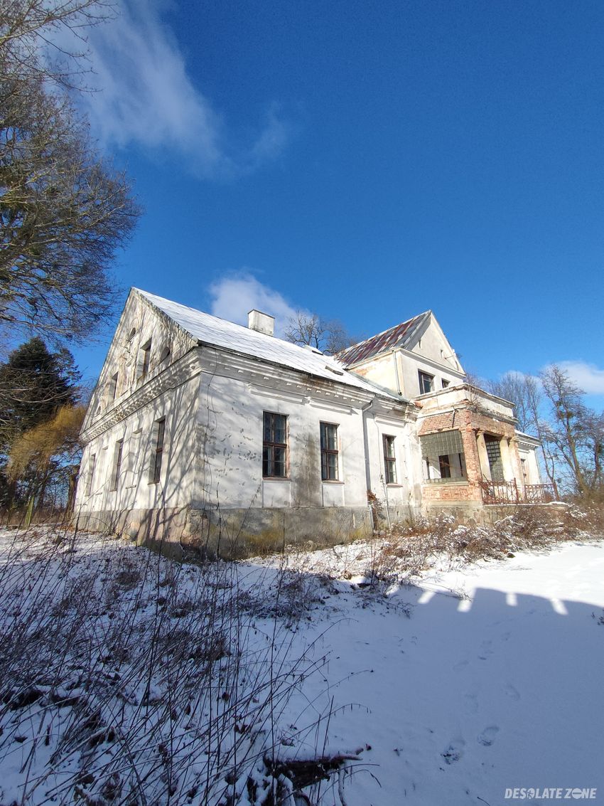 Opuszczony dwór z 1836 roku