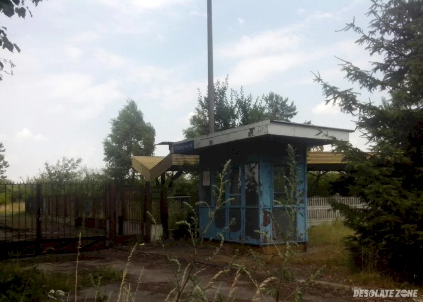 Opuszczony ośrodek wypoczynkowy skarpa, mąkolno