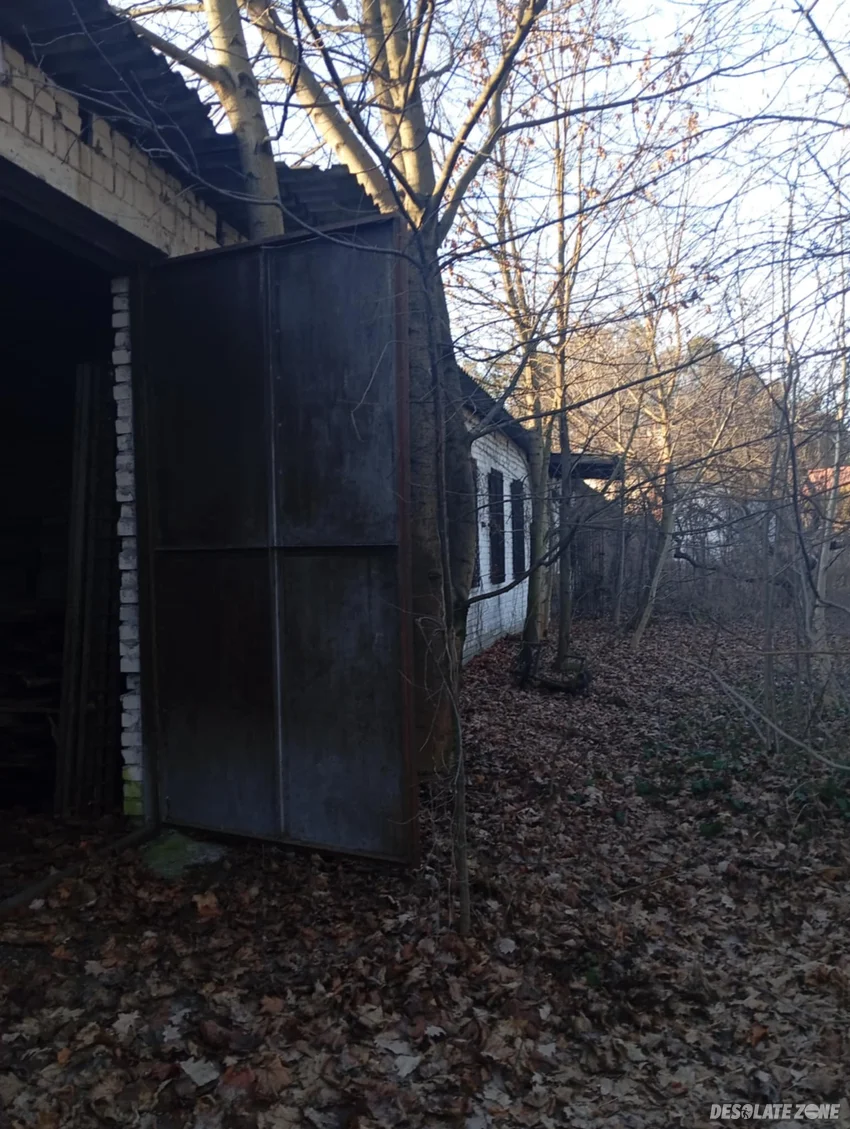 Dwa domy i magazyn - photo 1/4