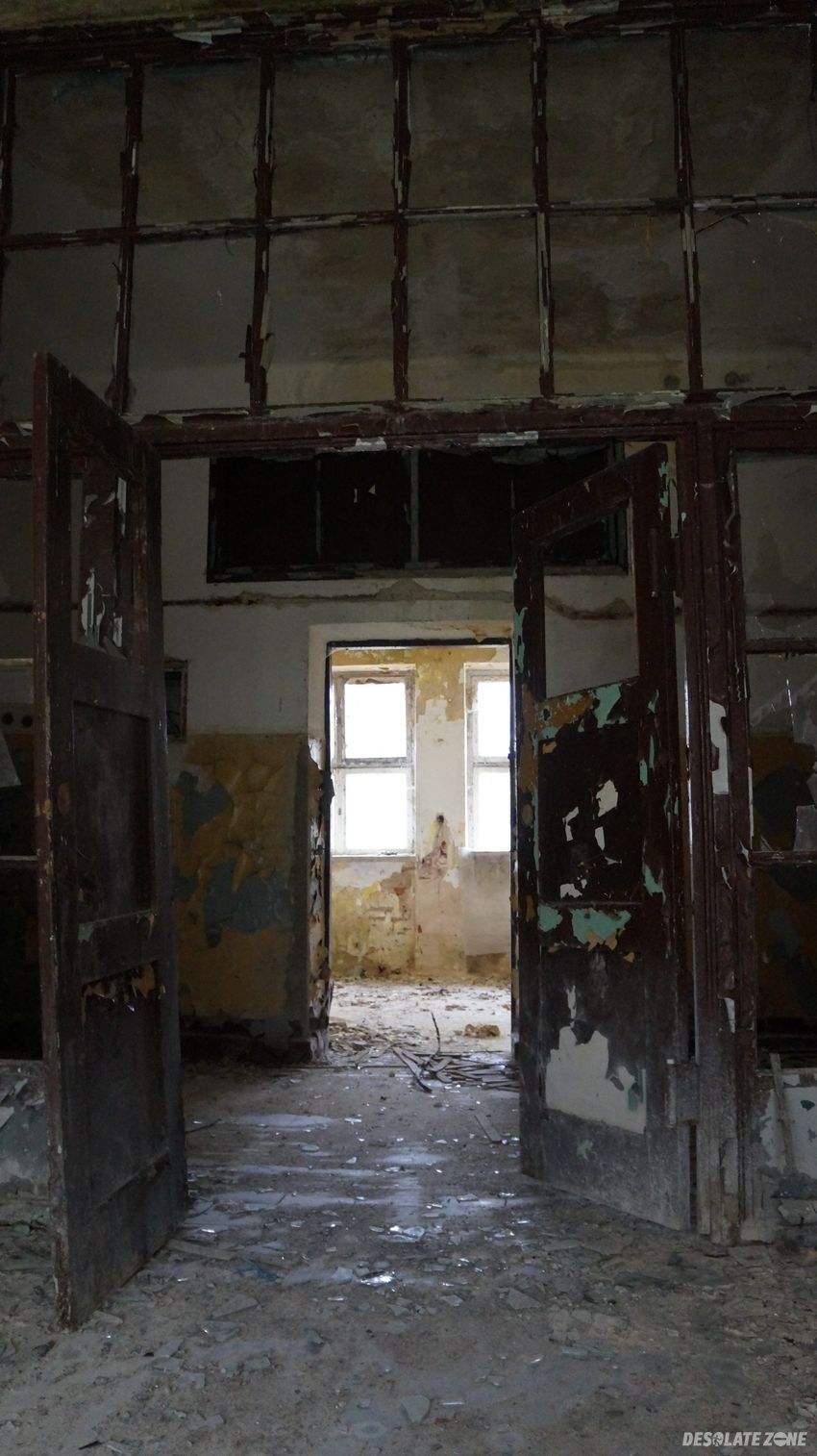 12 d r o p - koszary, zimna wódka