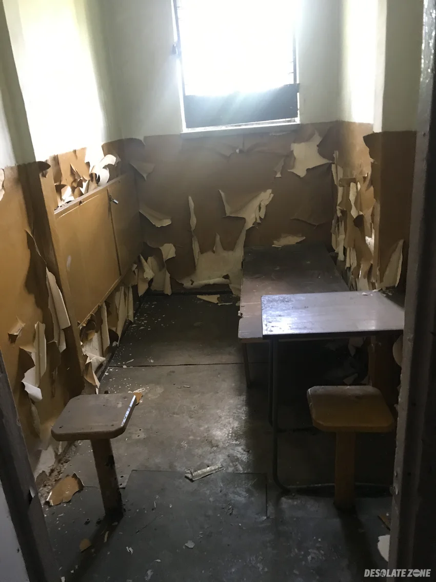 Opuszczona jednostka wojskowa ( pułk lotniczy) , babimost