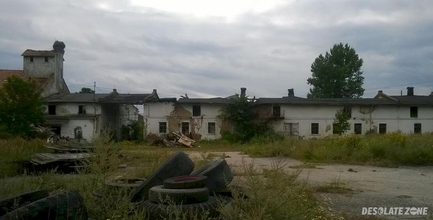 Opuszczony p g r i pałac, dobrzeń