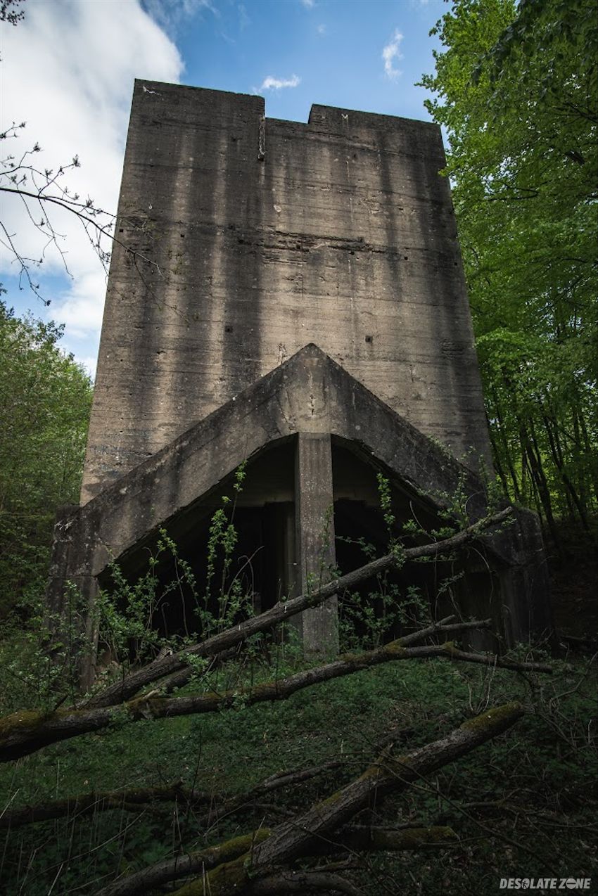 Opuszczona poniemiecka fabryka kruszenia kamienia, dalimierz johannes