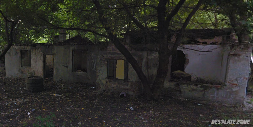 Opuszczony malutki domek