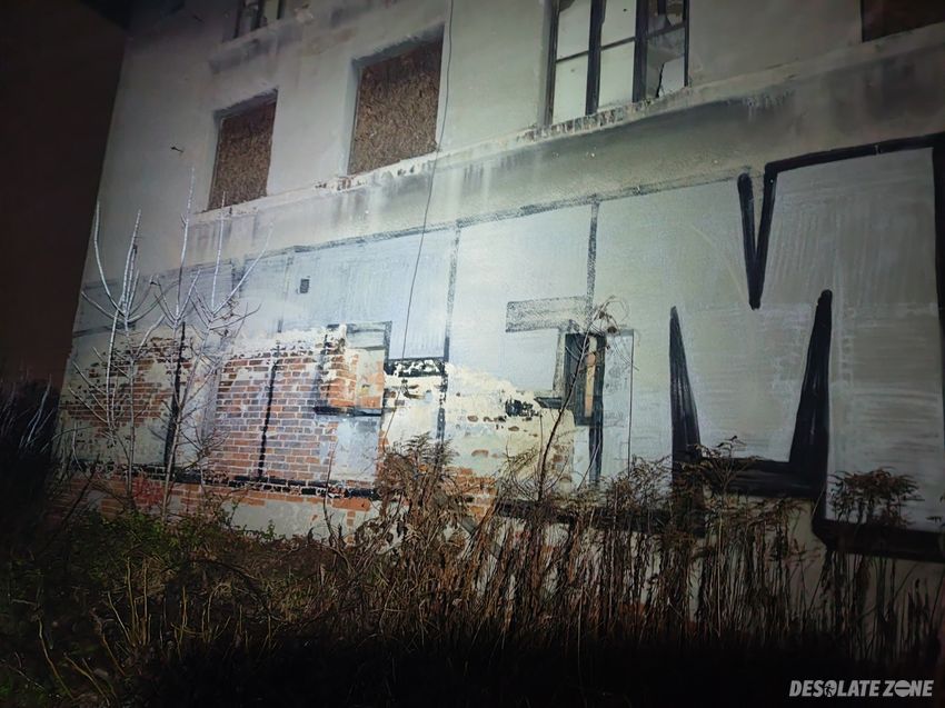 Opuszczony budynek p k p
