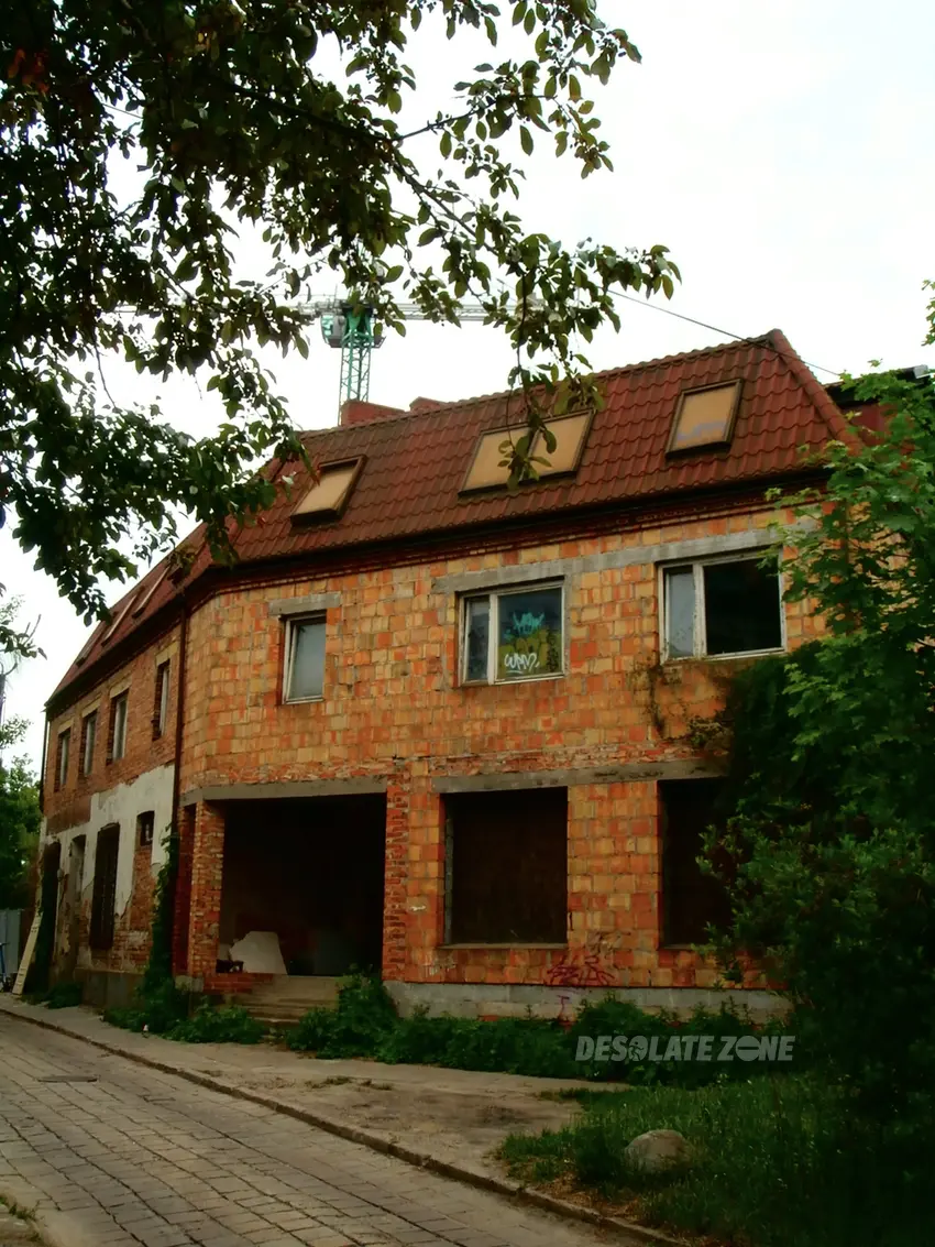 Opuszczona kamienica - photo 1/4