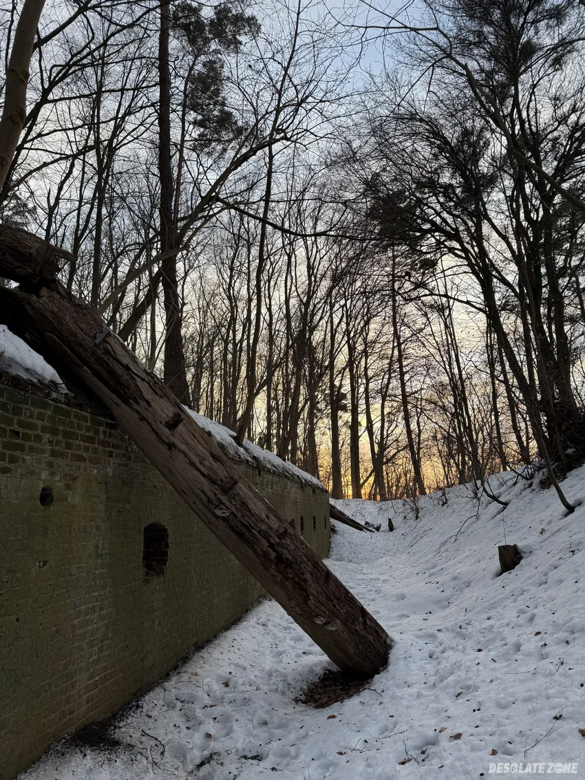 Bunkier przy rowie przeciwpancernym