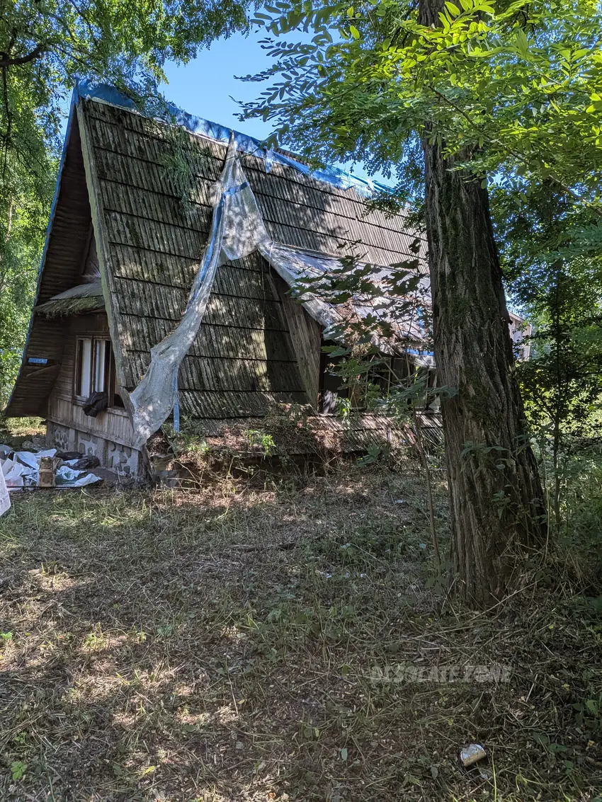 Opuszczone domki letniskowe - photo 1/10