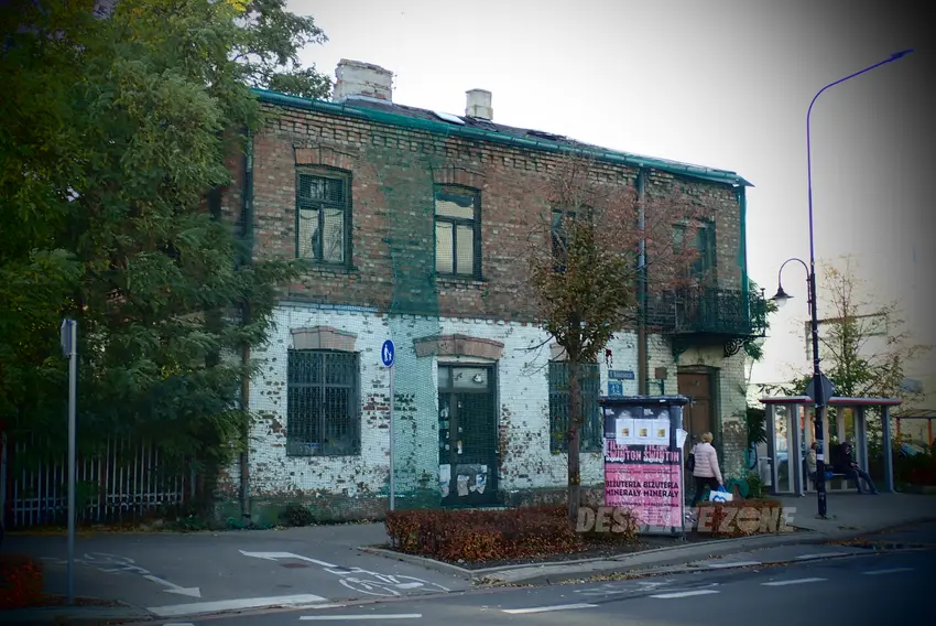 Opuszczona kamienica - photo 1/4