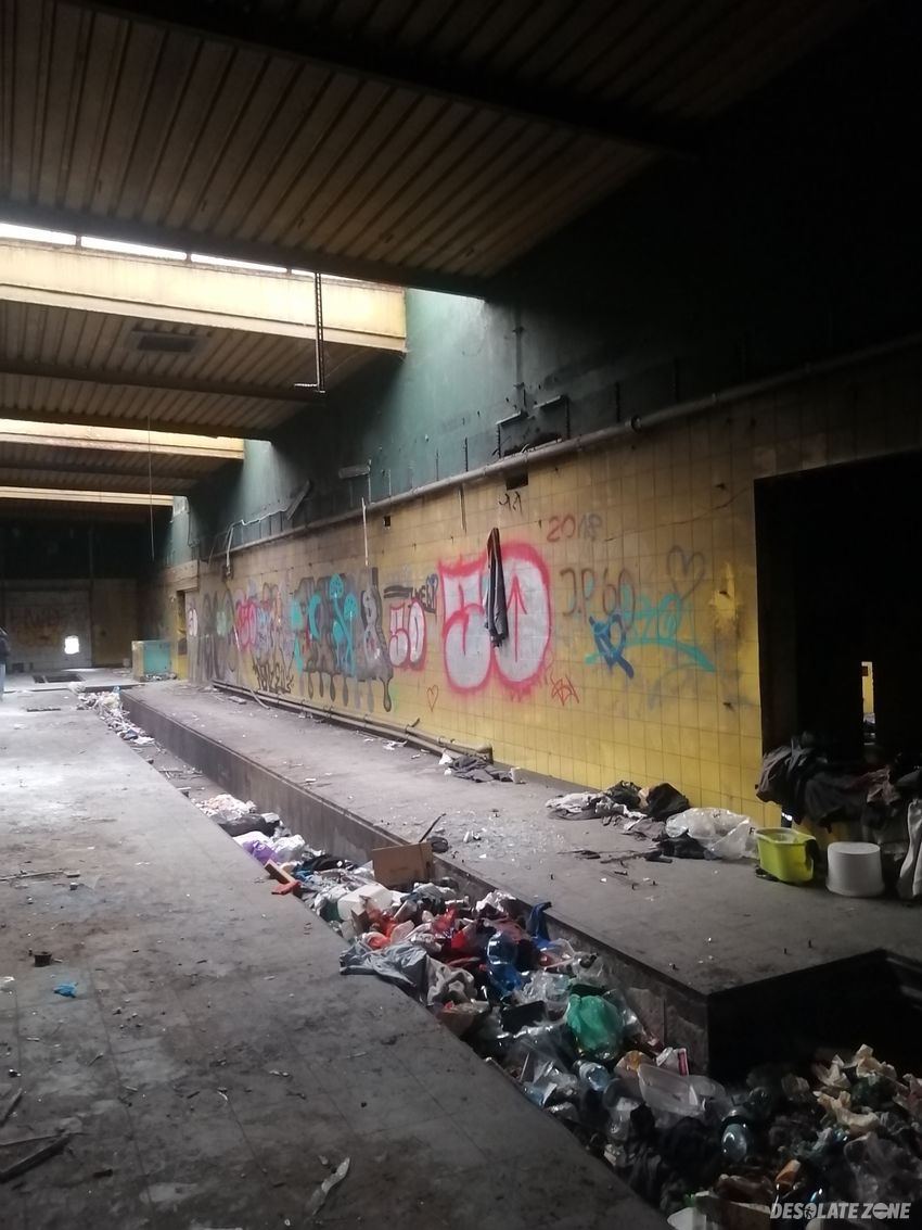 Opuszczona myjnia samochodowa