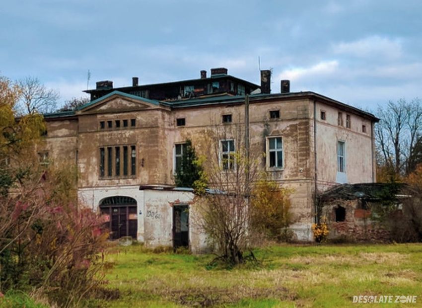 Opuszczony pałac małkowice