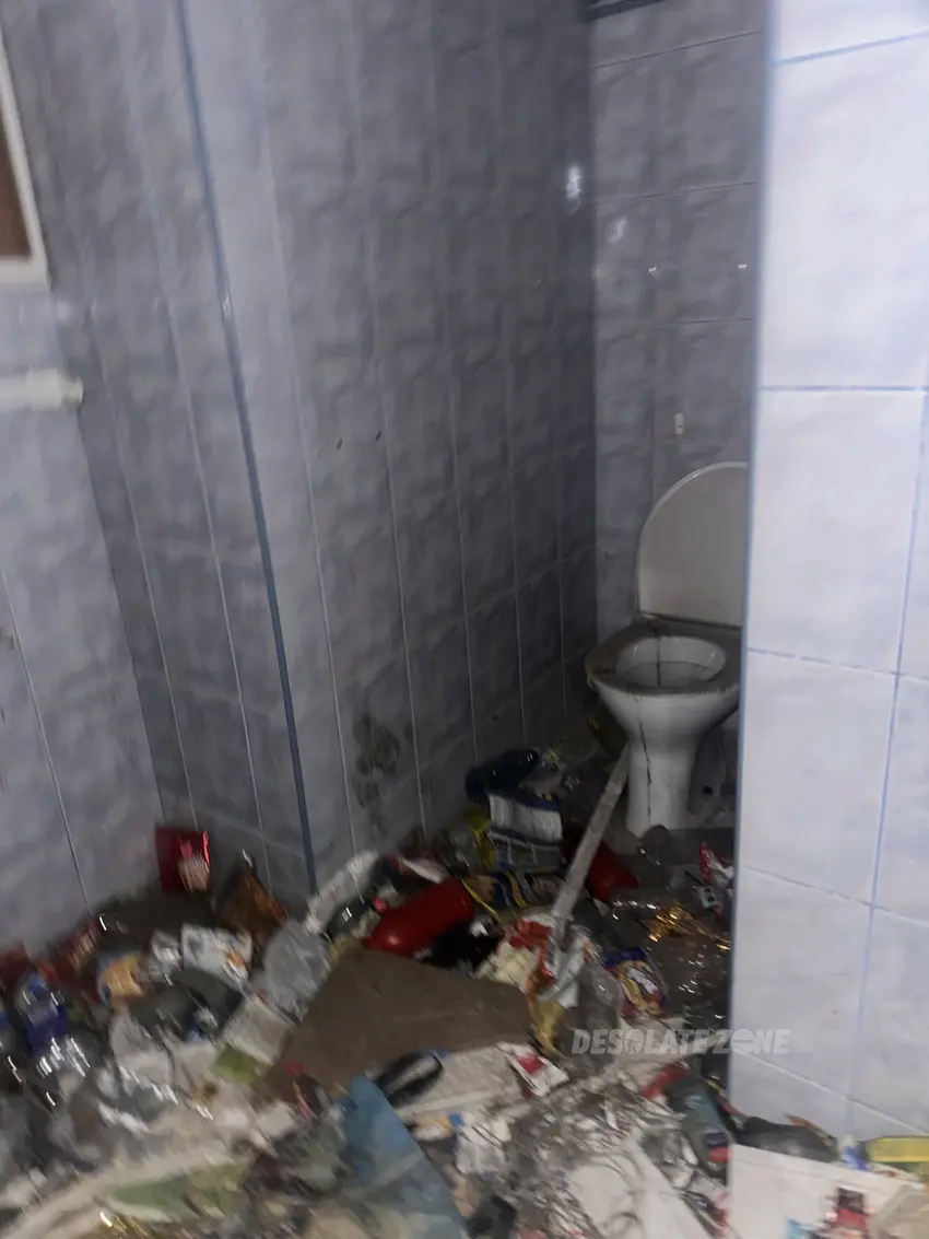 Opuszczony basen w nowym targu - photo 1/4