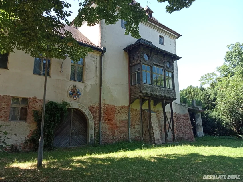 Pałac, dąbrowa niemodlińska