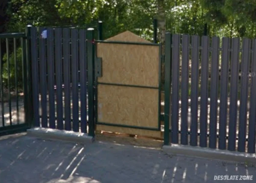 Tajemnicza rezydencja w karsznicach