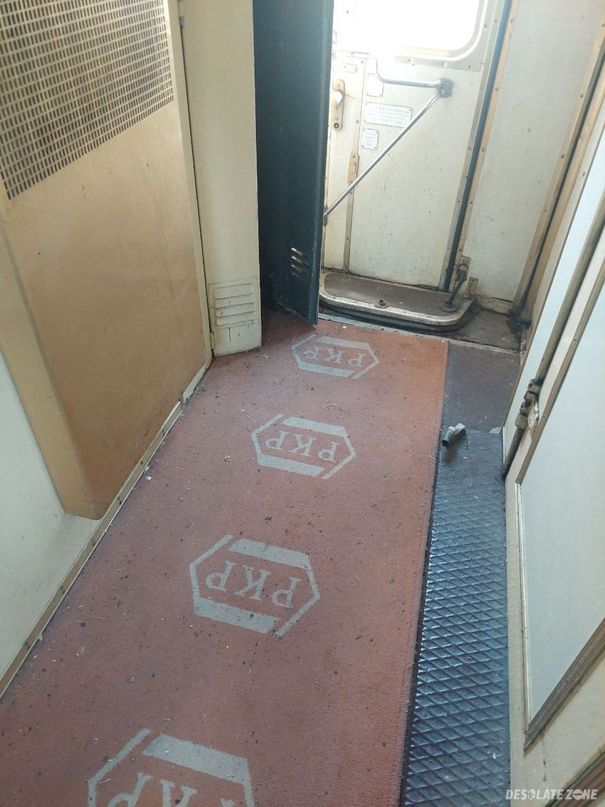 Opuszczone wagony kolejowe gierka