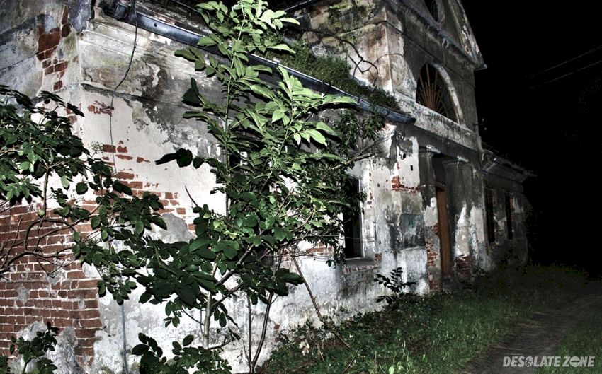 Dworek w lipówcu, lipówiec