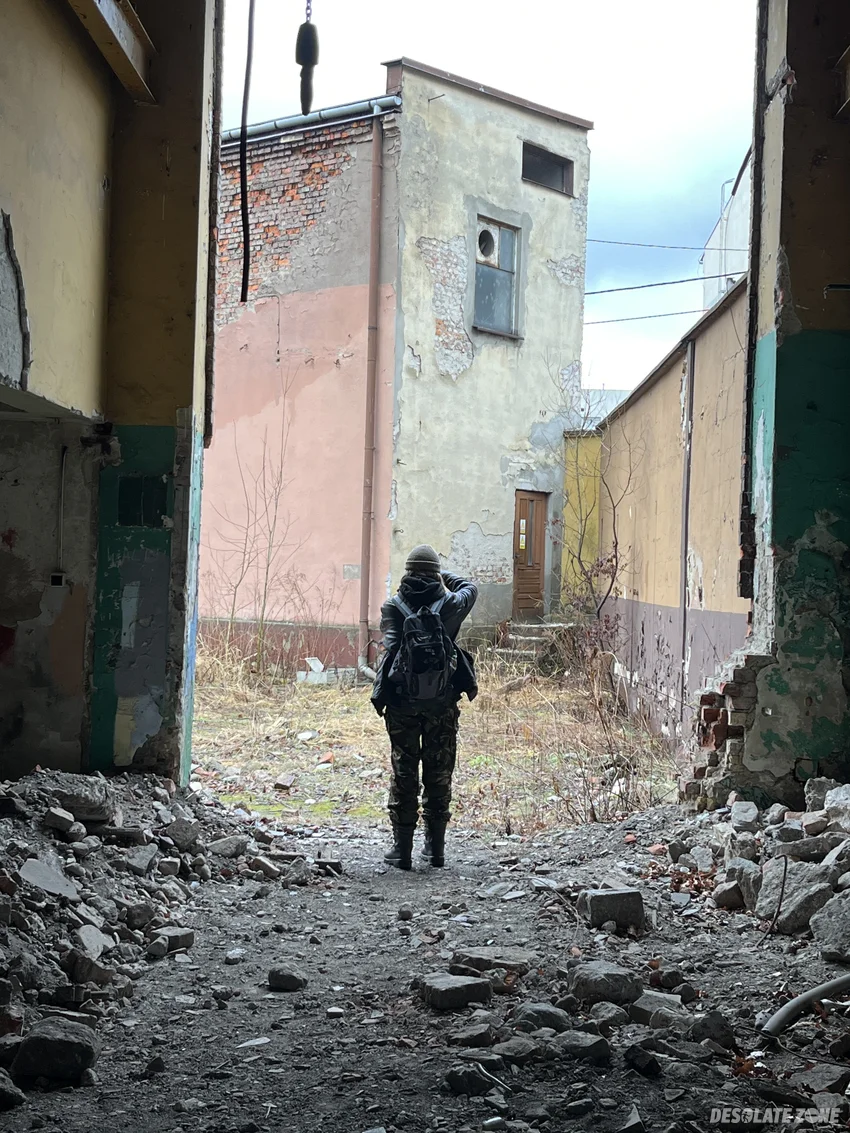 Opuszczona fabryka maszyn elektrycznych indukta s. a.