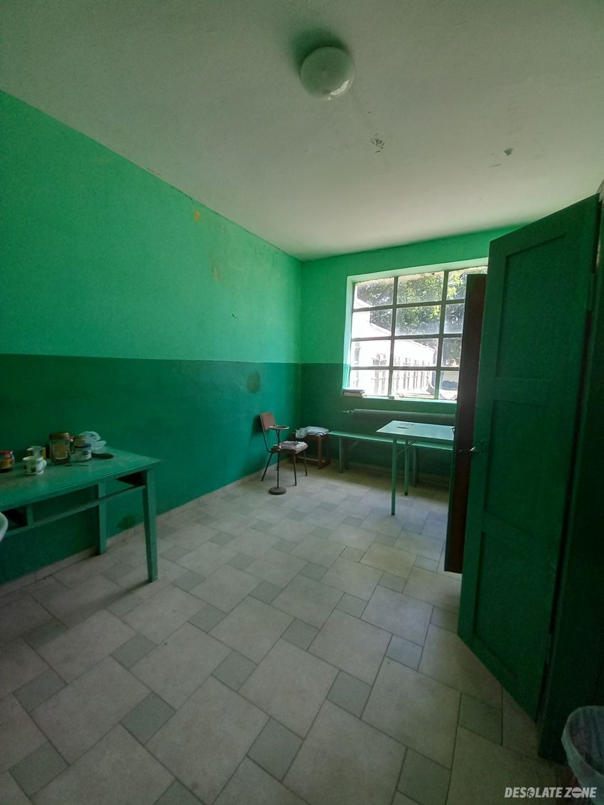 Opuszczona remiza o s p i budynki gospodarcze