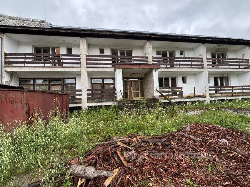 Hotel kremná, kremna - photo 1/30