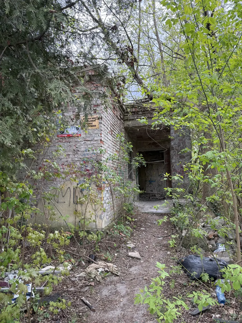 Opuszczony dworek - photo 1/1
