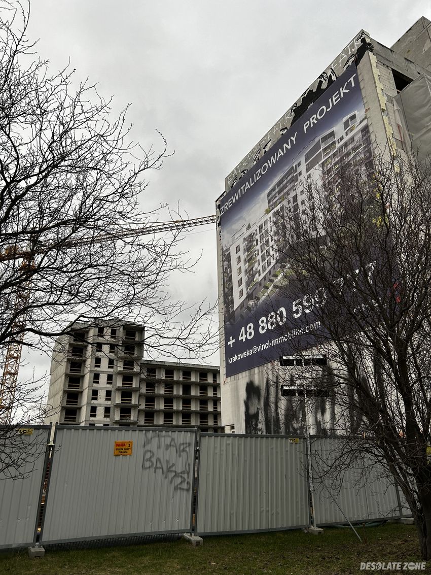Niedokończony blok przy al. krakowskiej
