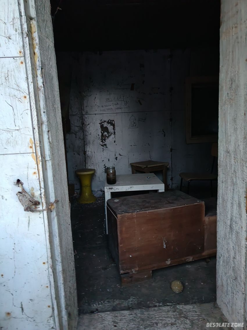 Opuszczona altanka w bibicach