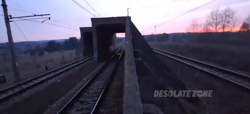 Opuszczony wiadukt - zdjęcie 1/2