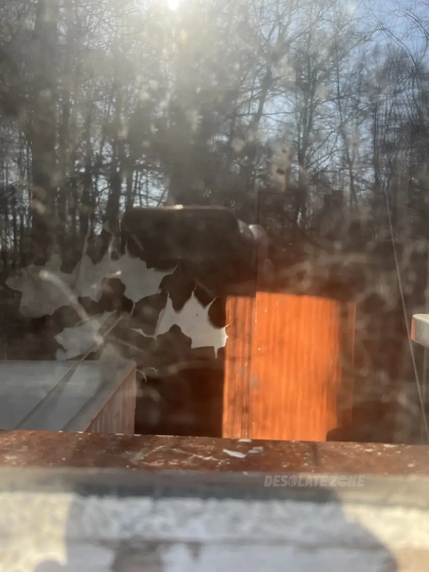 Opuszczony dom - zdjęcie 1/3