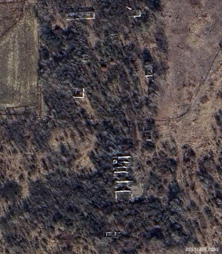 Pozostałości infrastruktury lotniska szpiegowskiego