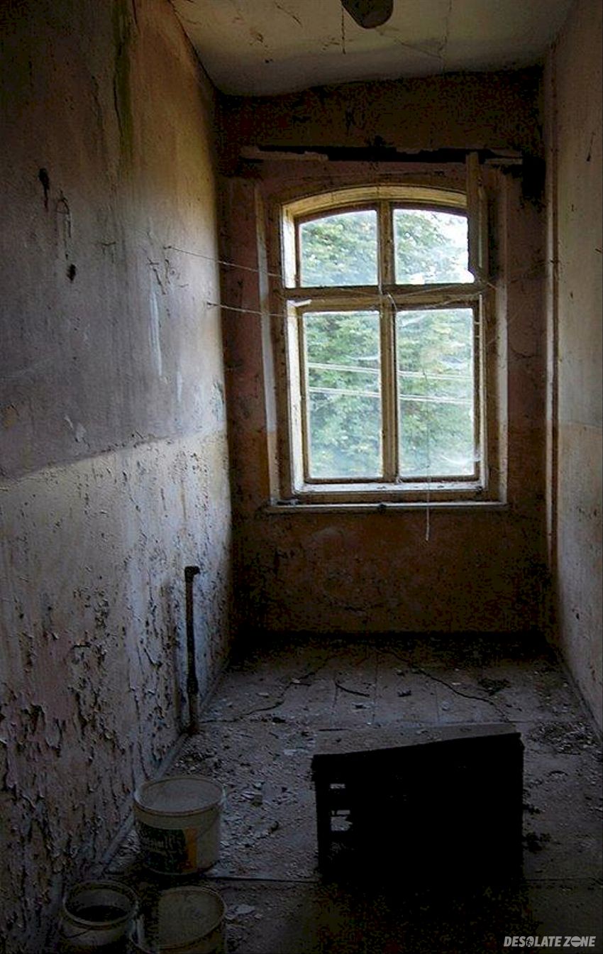 Dworek słoneckich, jurowce