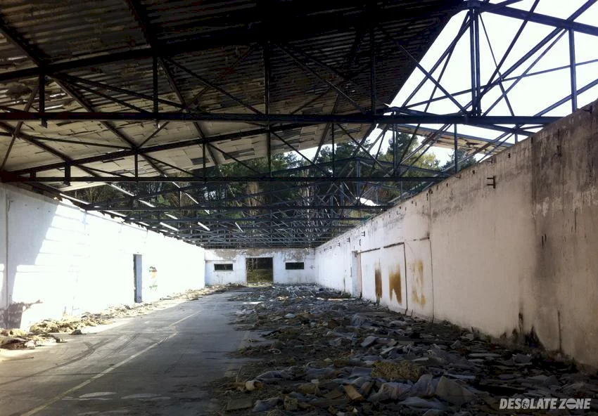 Zakłady meblarskie new style, izabelin