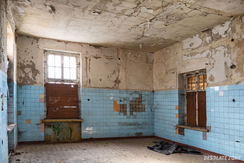 Dwór korzkwy, korzkwy