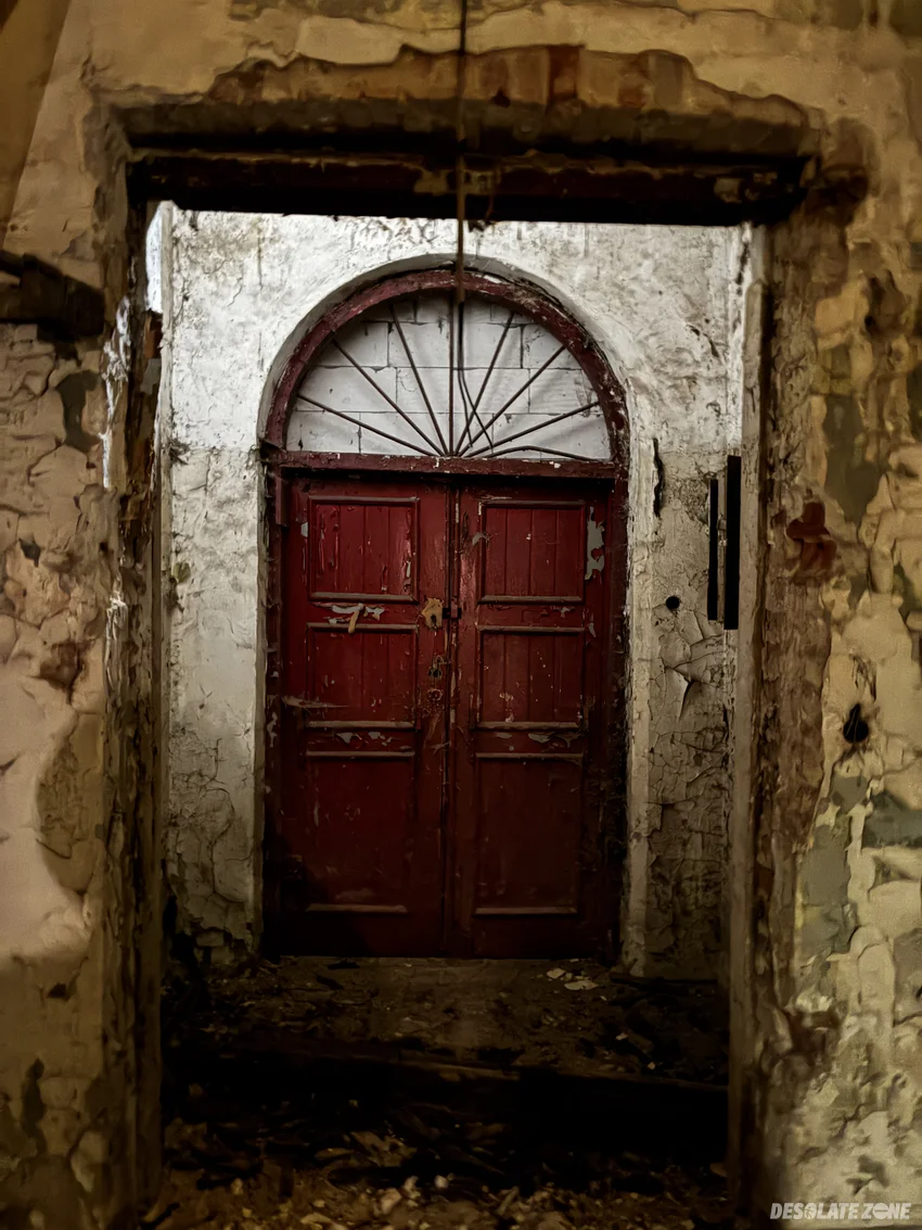 Fort bema, budynek w c h, warszawa - photo 1/4