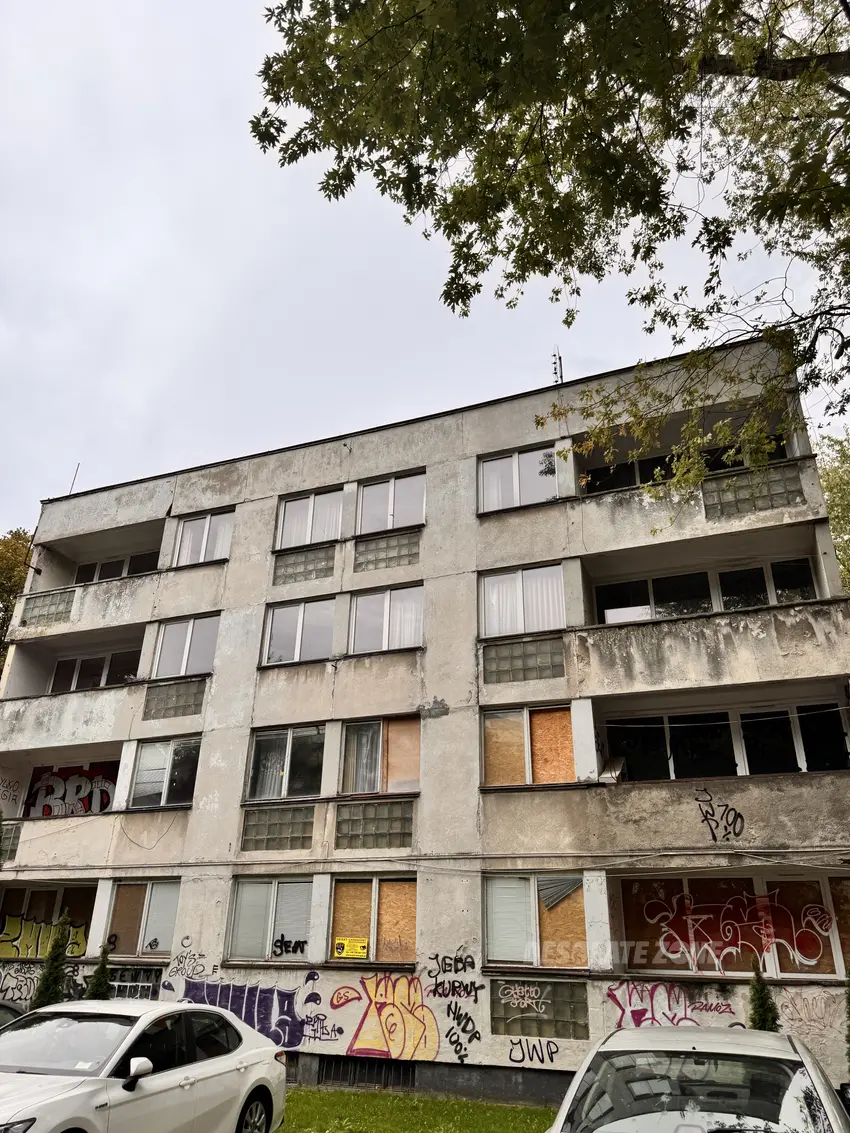 Opuszczony hostel - zdjęcie 1/36