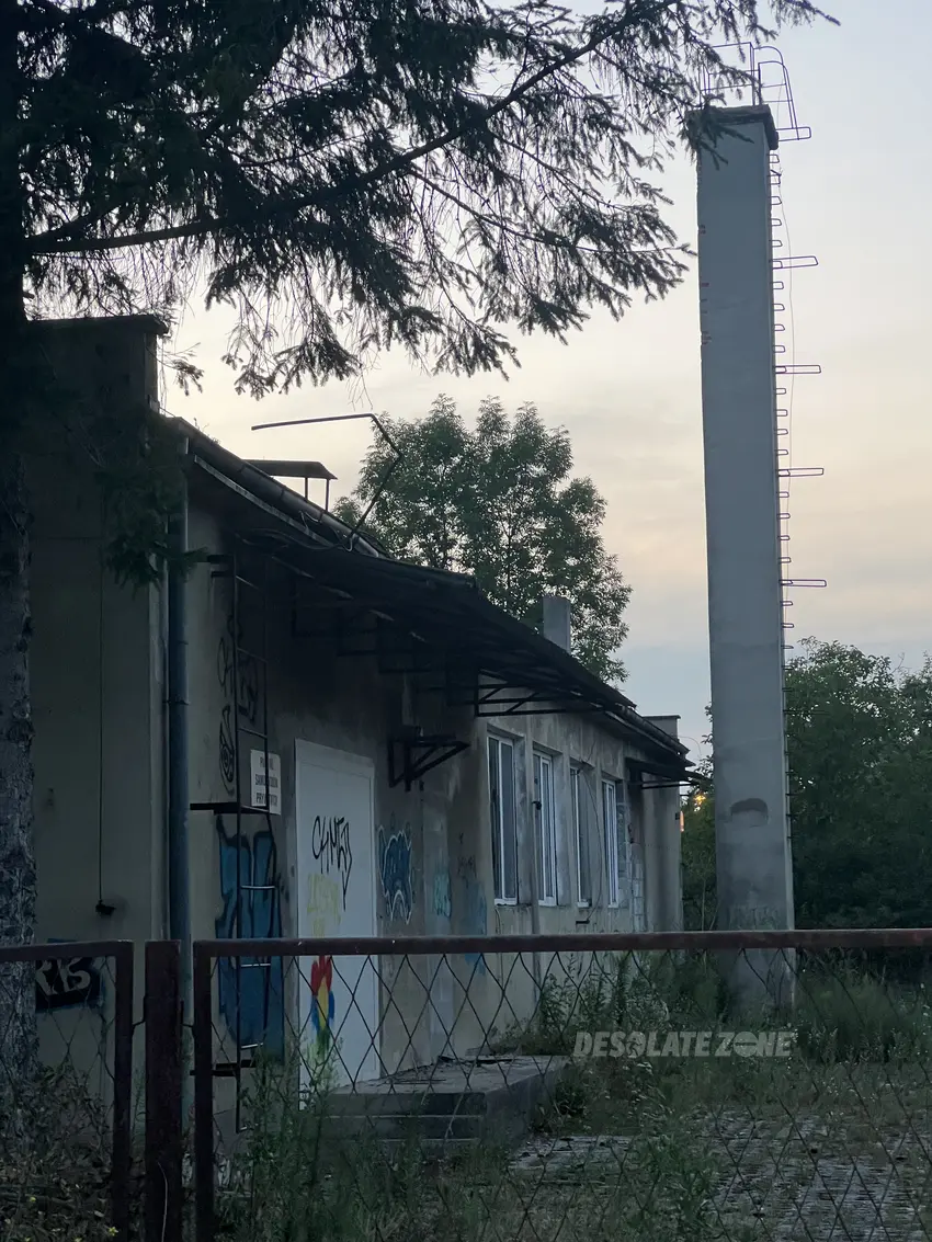 Opuszczona piekarnia z magazynem mąki - zdjęcie 1/7