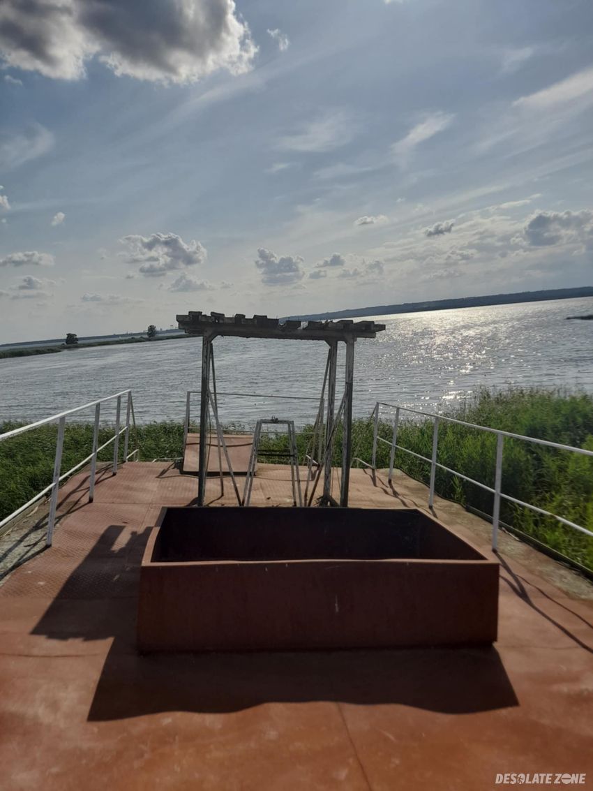 Wrak na jez. dąbie, k. lubczyny