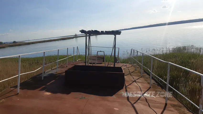 Wrak na jez. dąbie, k. lubczyny - photo 1/9