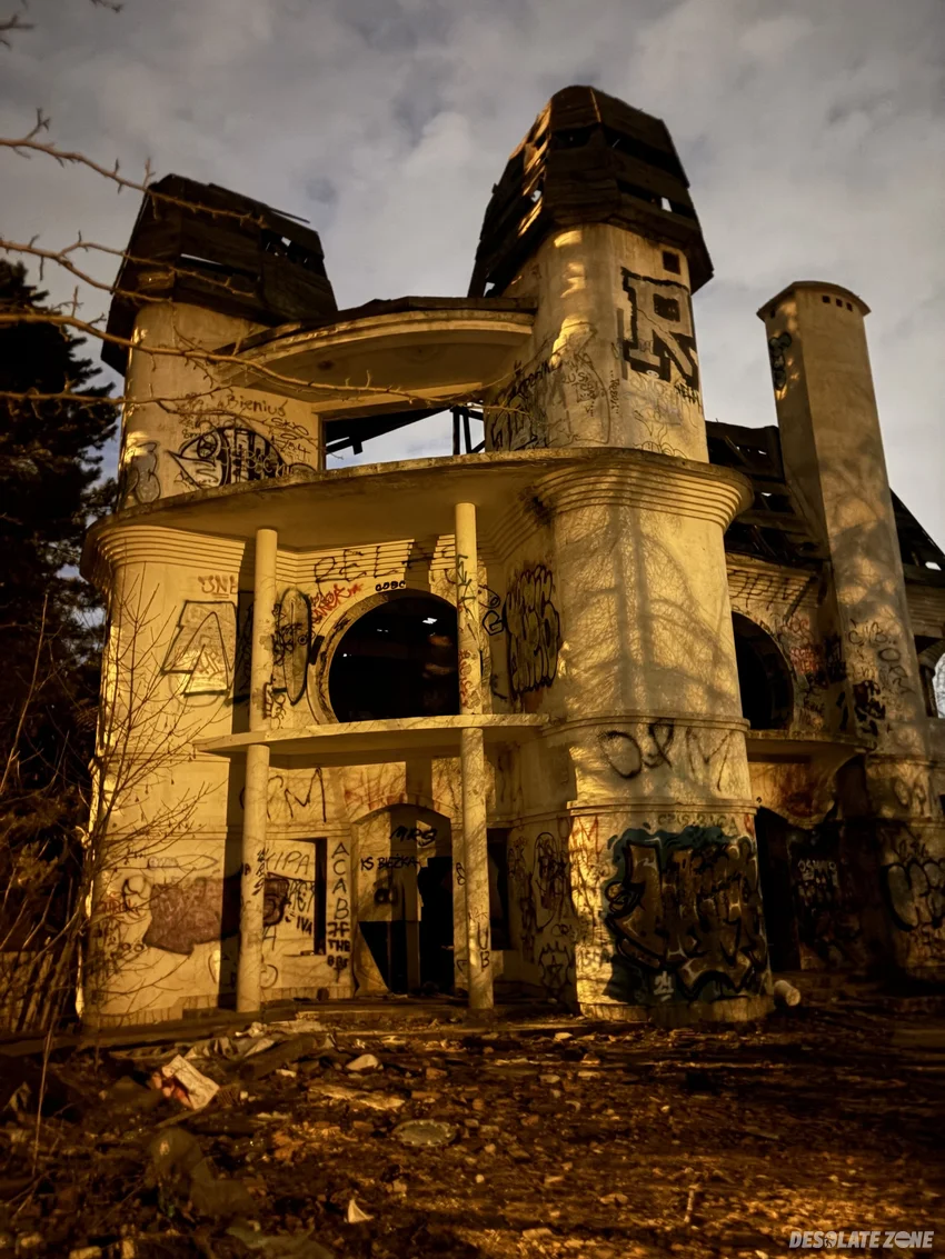 Opuszczona willa w wieliczce - photo 1/4