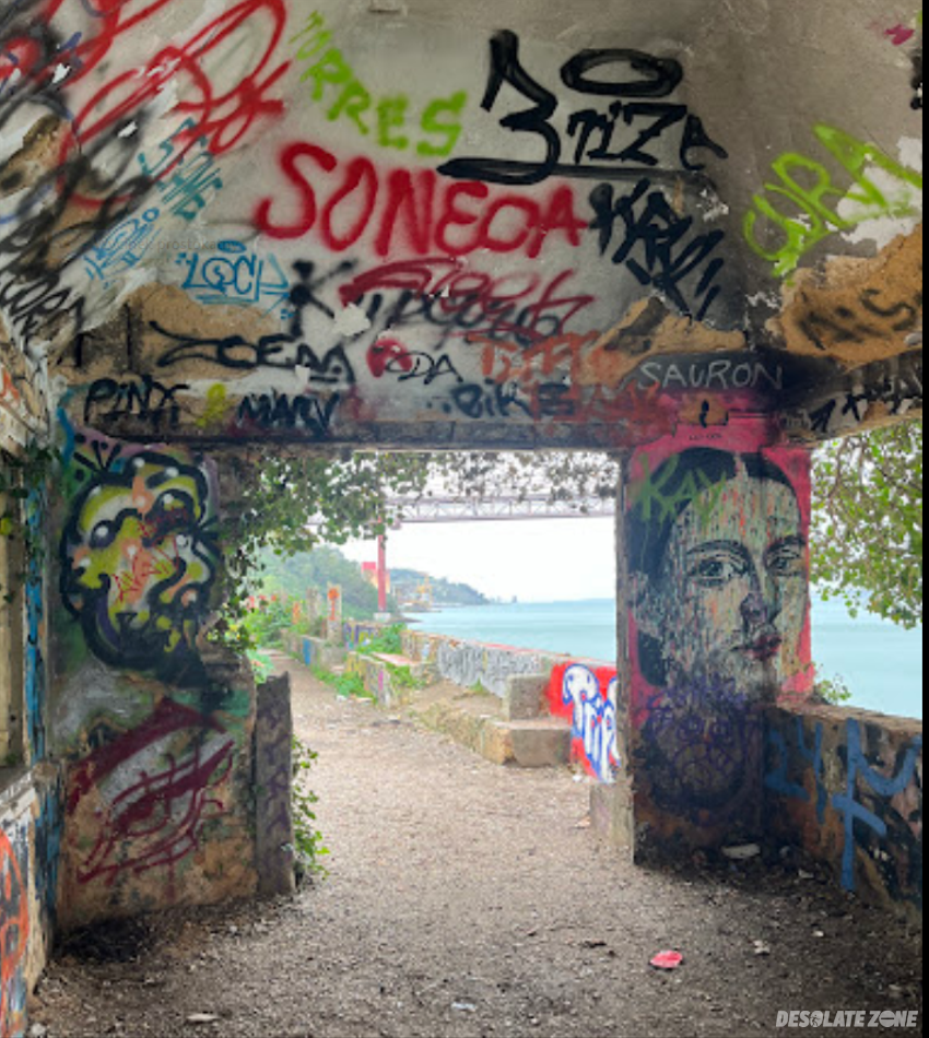 Opuszczona winiarnia, almada